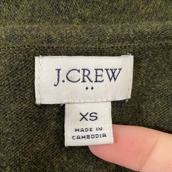 J Crew Factory olive green plush wool blend center rib v-neck sweater size XS - Picture 9 of 13